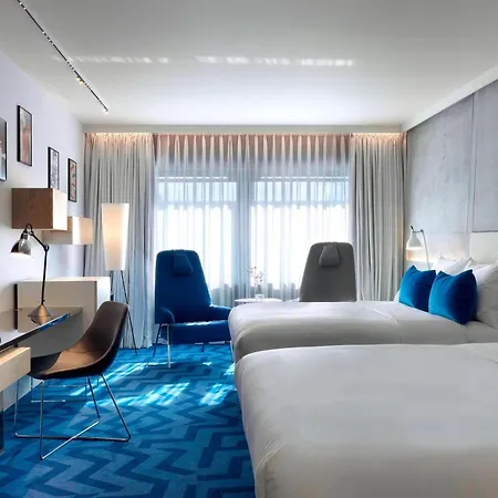 Renaissance Warsaw Airport Hotel Esterno foto A room at the hotel